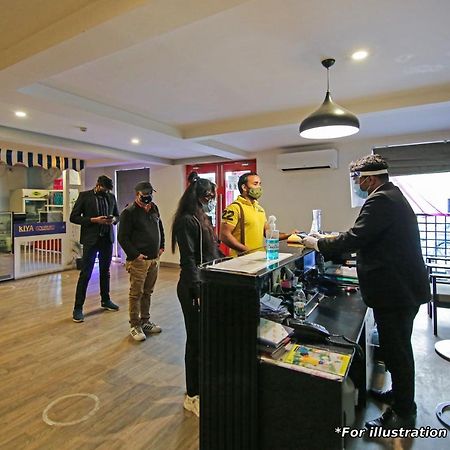 Townhouse Oak Hotel The Sudesh Rāipur Exteriör bild