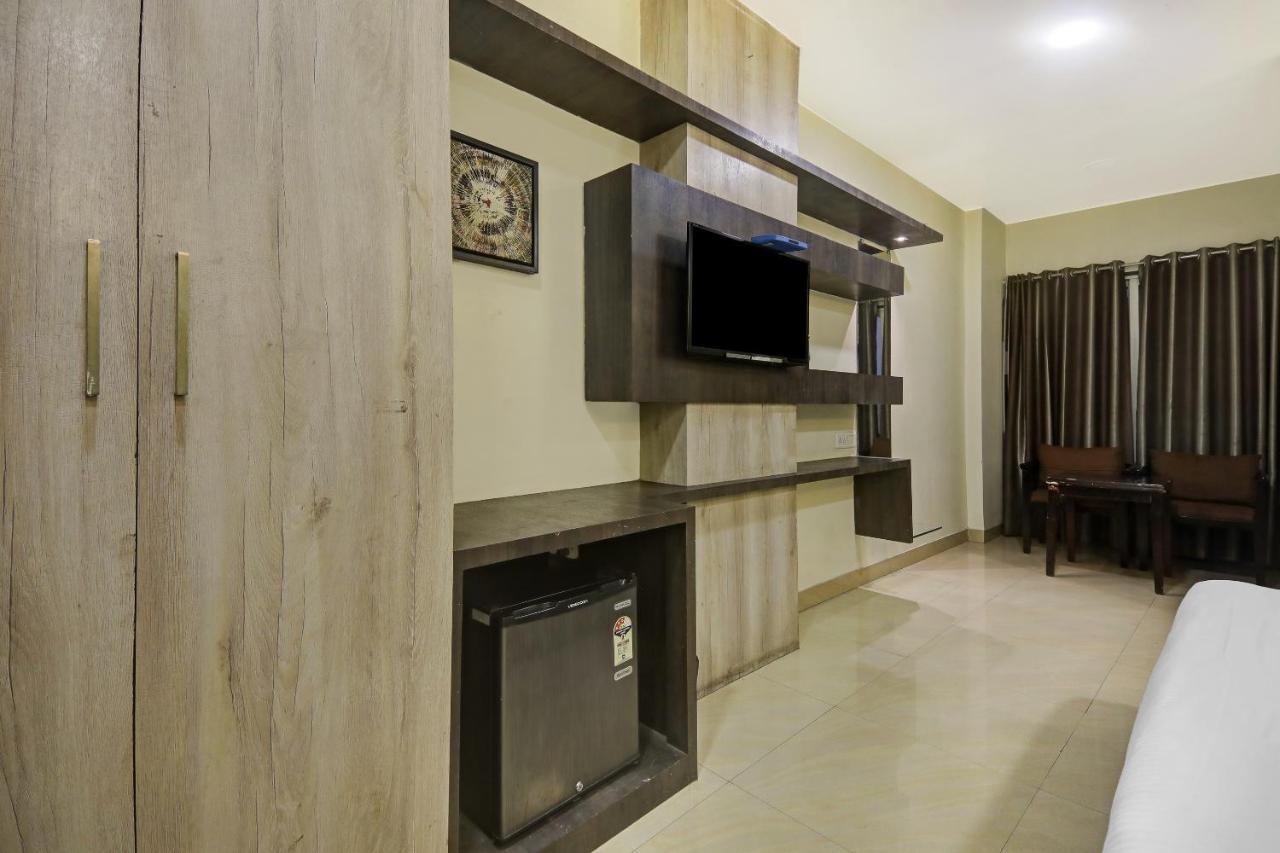 Townhouse Oak Hotel The Sudesh Rāipur Exteriör bild