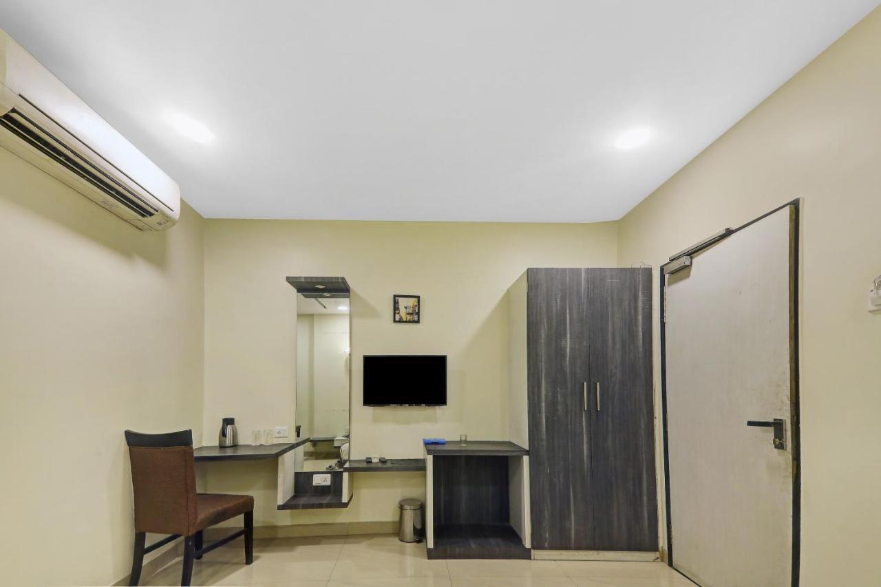 Townhouse Oak Hotel The Sudesh Rāipur Exteriör bild