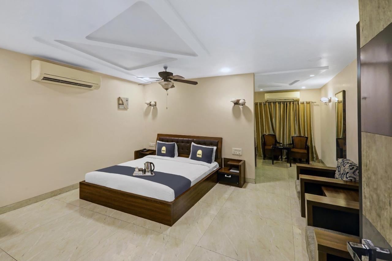 Townhouse Oak Hotel The Sudesh Rāipur Exteriör bild