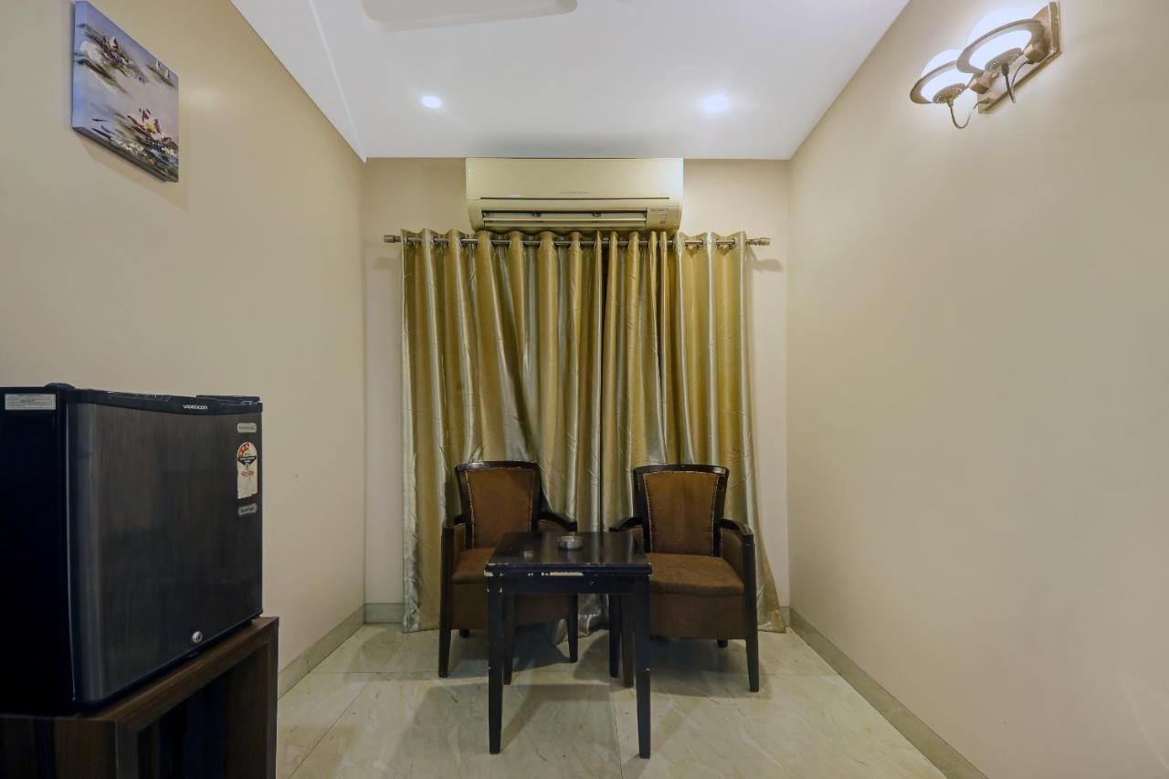 Townhouse Oak Hotel The Sudesh Rāipur Exteriör bild