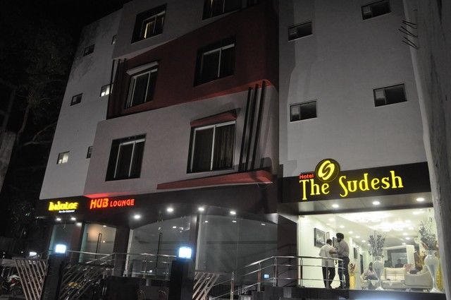 Townhouse Oak Hotel The Sudesh Rāipur Exteriör bild